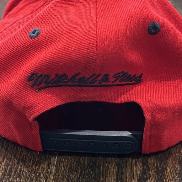 Chicago Bulls Snapback Hat Mitchell Ness NBA Red Blue Embroidered Star Horns Cap - Picture 3 of 7
